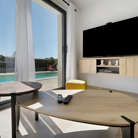 Ferienhaus Nouvelle A 9 Personnes Tavel